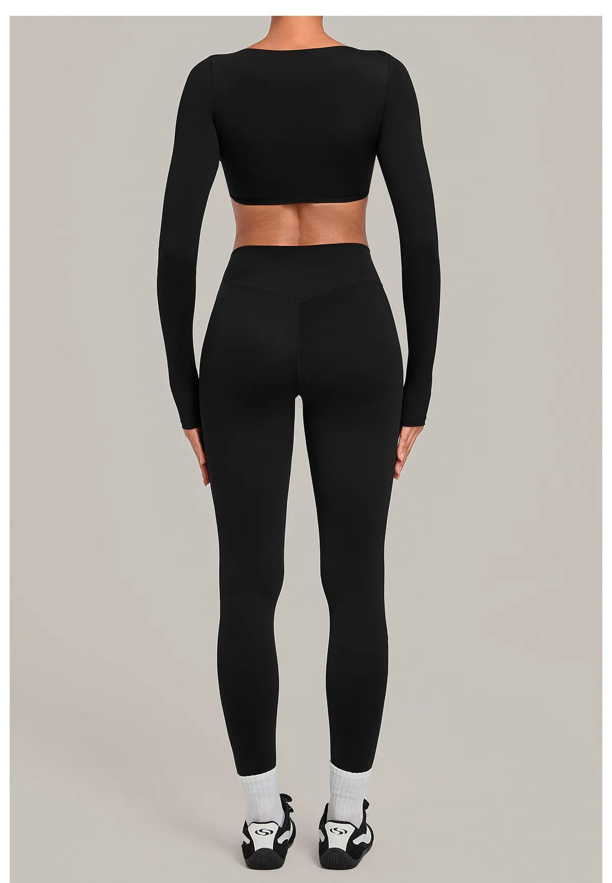 WutongActive Long-Sleeve Yoga 2-Piece Set - Deep V Crop Top & Peach Booty Leggings | Gym Wear Supplier
