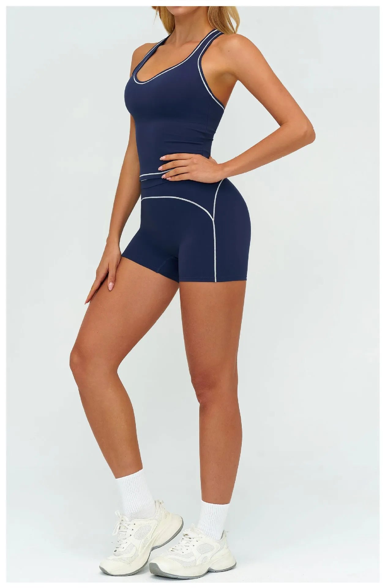 WutongActive Women's Double-Strap Brushed Activewear Set