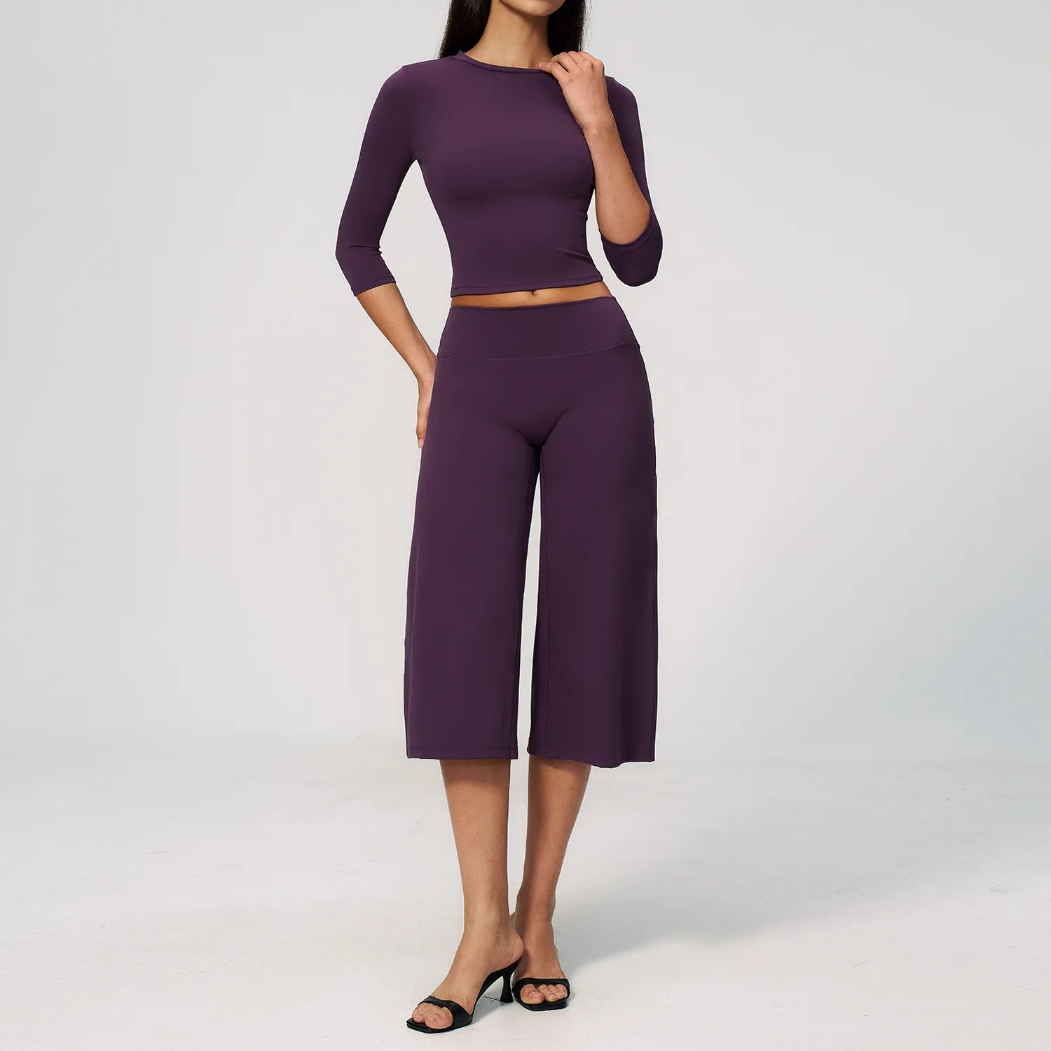  Half-Sleeve Crop Top & High-Waist Wide-Leg Cropped Pants | Gym Wear Wholesale |