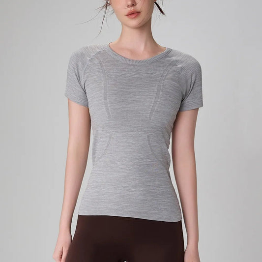 Seamless Stretch Yoga T-Shirt, Slim Fit Workout Top - WutongActive