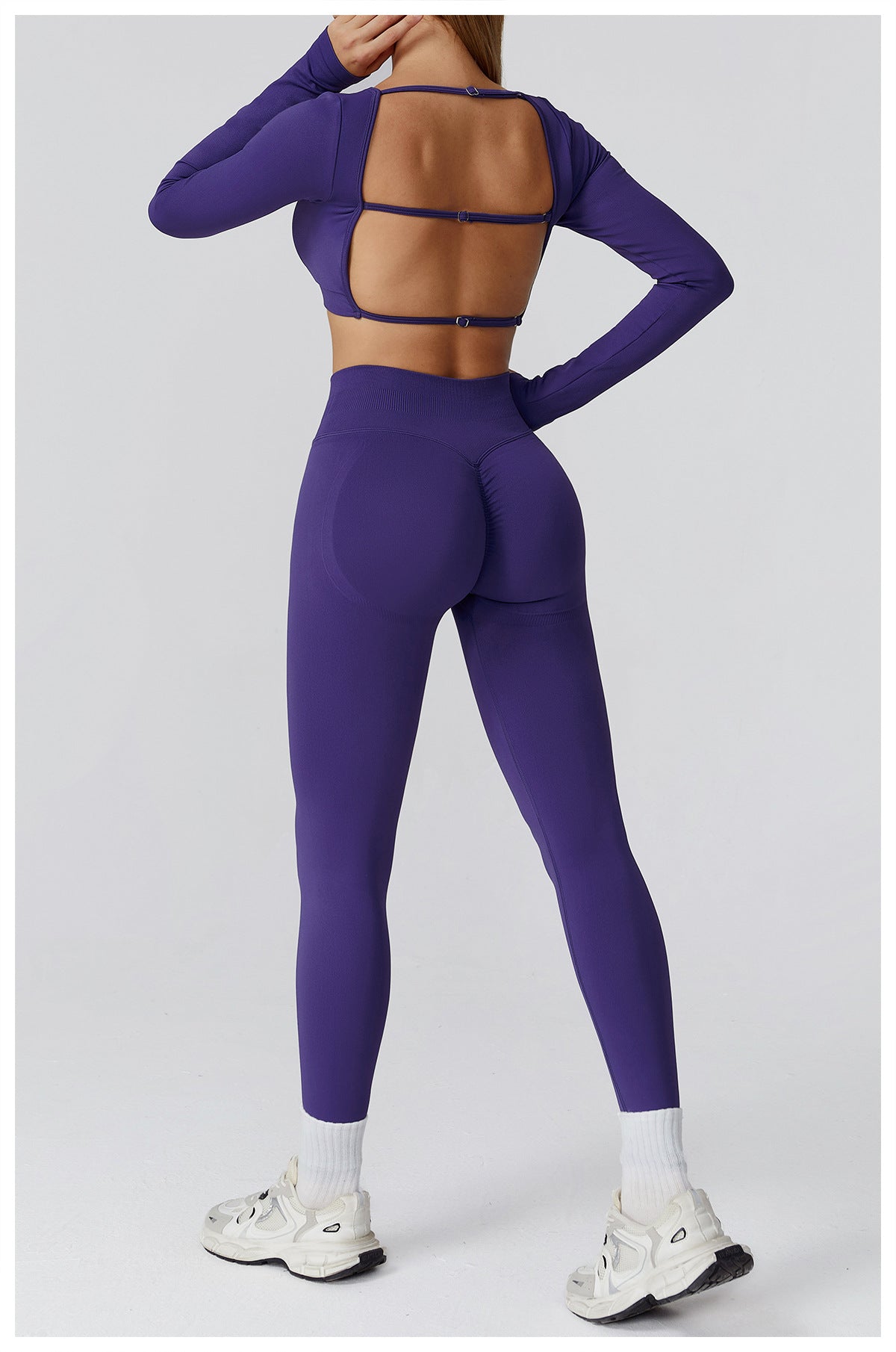 Seamless Yoga Set for Women: Hollow - Out Back - WutongActive