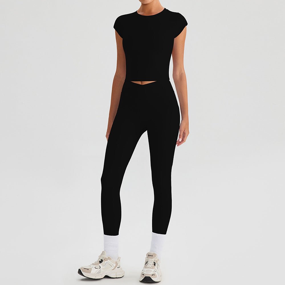 Women's Sports Set | Halter Neck Bra Top & Pocketed Yoga Pants for Running - WutongActive